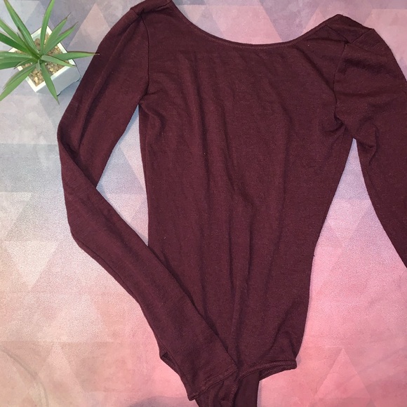 🧜🏽‍♀️Aritzia Wilfred Maroon long sleeve bodysuit - Picture 2 of 4